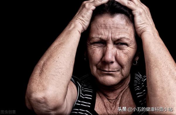 老年人夜尿增多怎麼辦？在藥物治療的同時也要注意以下6個方面