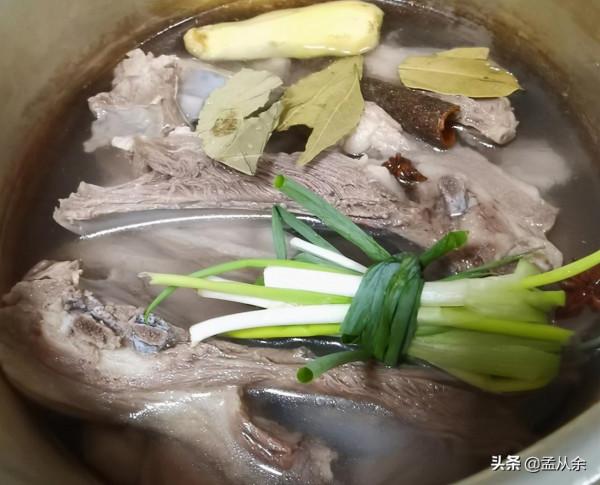 新鮮的羊排2斤半花了80元，家常烤羊排，外焦內嫩，快來秒做法