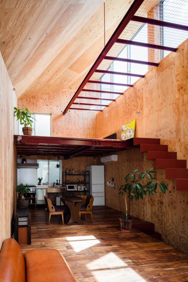 斜屋頂小白屋,暢快的自由(日式住宅) 斜屋頂小白屋,暢快的自由(日式住宅)