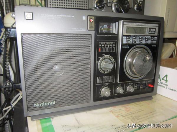 看看買不起的系列，日本松下RF-B300收音機，八十年代的精品