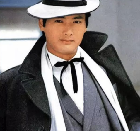 6位娶“醜妻”的男明星，個個都死心塌地，最長的相守38年