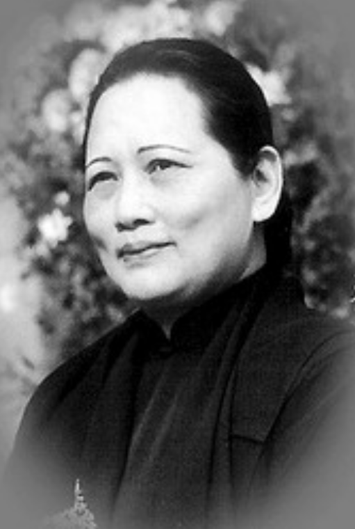 76年周恩來病逝後,宋慶齡獨自一人坐著流淚:國家少了一個好幫手 76年周恩來病逝後,宋慶齡獨自一人坐著流淚:國家少了一個好幫手