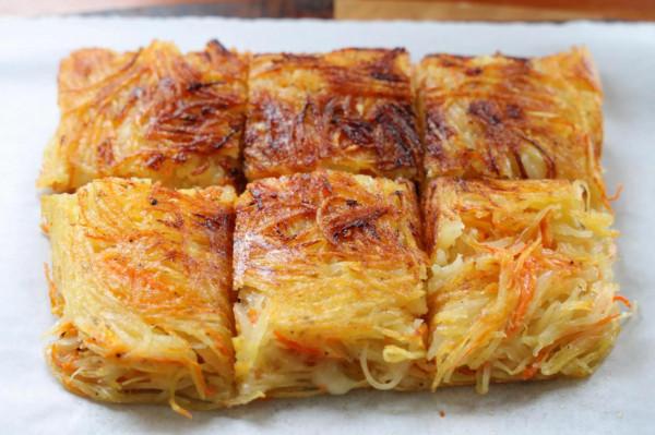 不用和麵的懶人早餐，3個土豆就搞定了，好吃還拉絲