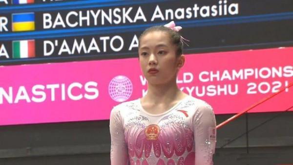 漂亮！中國又一體操天才美少女驚豔世錦賽，甜美可人顏值甚高