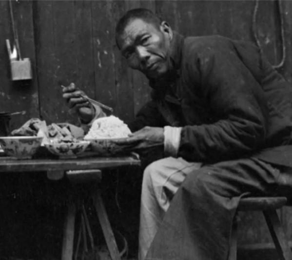 圖說民國：30張民國時期的老照片，講透底層社會的辛酸和悲哀