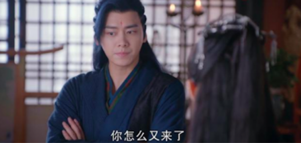 李易峰陳鈺琪《鏡雙城》首播被嘲，主演演技拉胯，劇情毫無張力