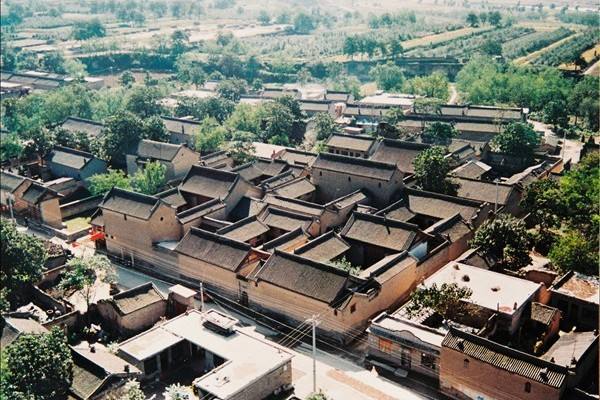 山西襄汾丁村，乾隆19年的《丁氏家譜》，丁姓族群的傳承一目瞭然