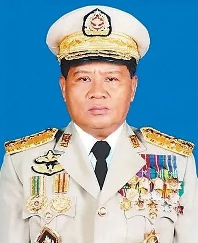 劉少奇夫人訪問緬甸時借來的項鍊掉入大海,緬甸送她一串珍貴項鍊 劉少奇夫人訪問緬甸時借來的項鍊掉入大海,緬甸送她一串珍貴項鍊