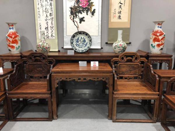 打理700多件！明清黃花梨傢俱藏品