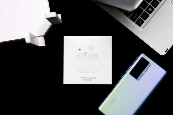 vivo X70 Pro 最佳拍檔敲定,vivo TWS 2e 上手體驗評測 vivo X70 Pro 最佳拍檔敲定,vivo TWS 2e 上手體驗評測