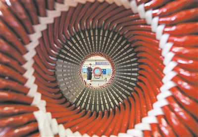 2月14日解放軍報導讀