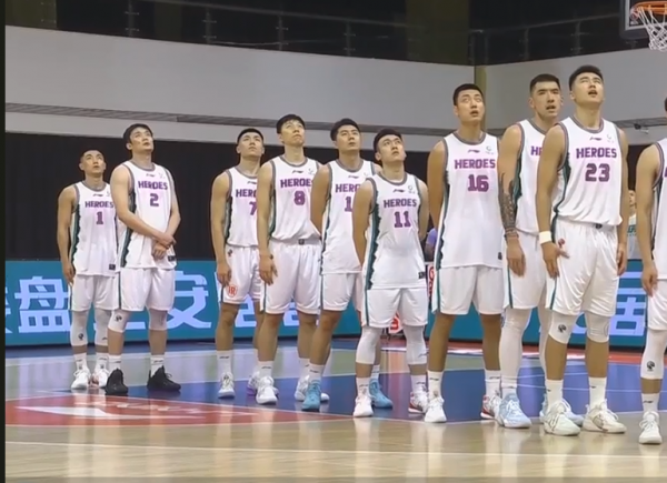 連傷2將！山東擊敗吉林迎2連勝，高詩巖17次助攻，小丁15分