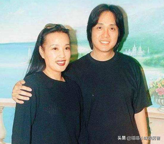 年過50歲，無兒無女的5位女名人，丁克背後有成功也有遺憾