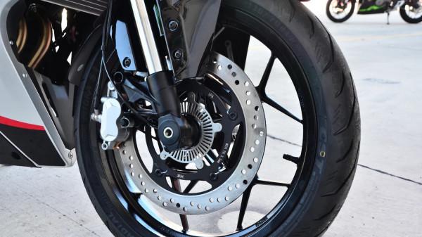 2W+雙缸小跑你咋選？龍捲風挑戰GSX