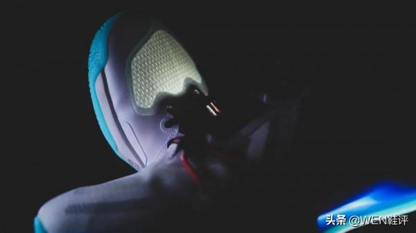 顏值耐看，搭載䨻科技，據說平替14䨻的利刃2開箱