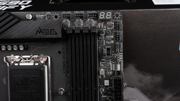 英特爾12代酷睿豪華座駕，微星MEG Z690 UNIFY暗影主機板開箱