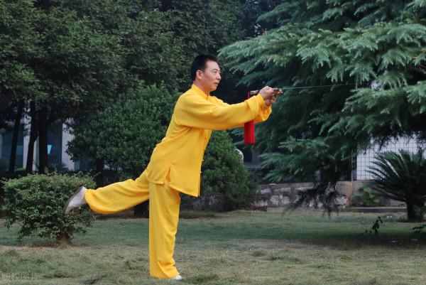 你知道32式太極劍的由來嗎？