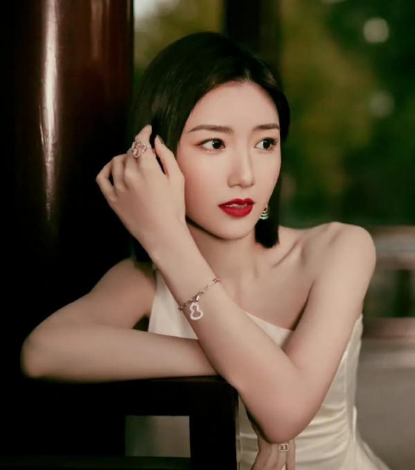 毛曉彤~~ 毛曉彤~~