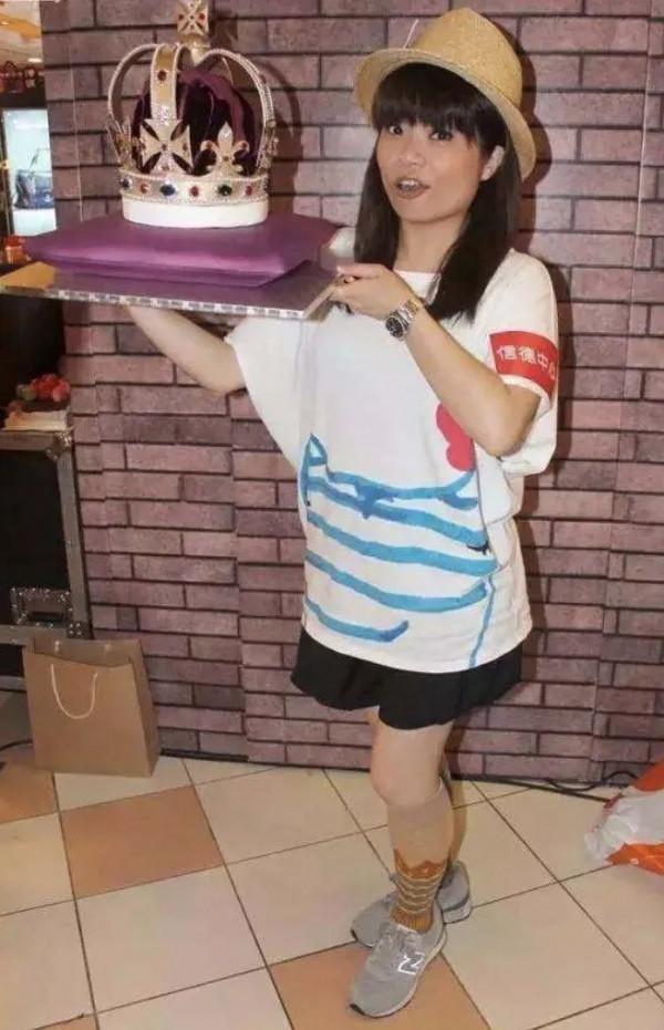 52歲主持人阮小儀養狗為樂，愛犬去世後，用1年時間才走出悲痛