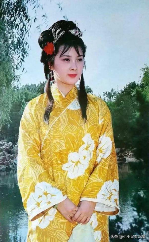 胡澤紅近況，她身材略有些發福，但依舊可以看出當年惜春的影子