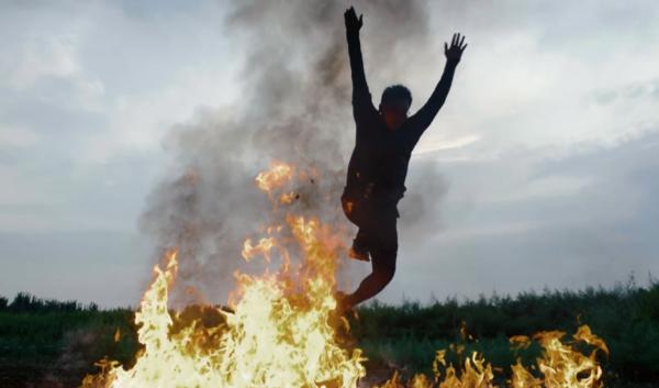 央視主持人朱迅素顏曝光,穿緊身衣訓練凹凸有致,身沾泥巴不怕髒 央視主持人朱迅素顏曝光,穿緊身衣訓練凹凸有致,身沾泥巴不怕髒