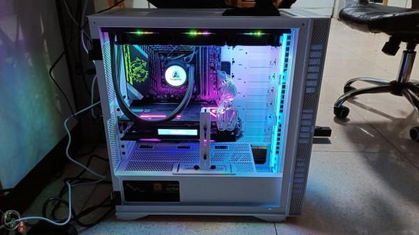 比普通主機板貴一點，帶WiFi的主機板值不值得選？實測告訴你