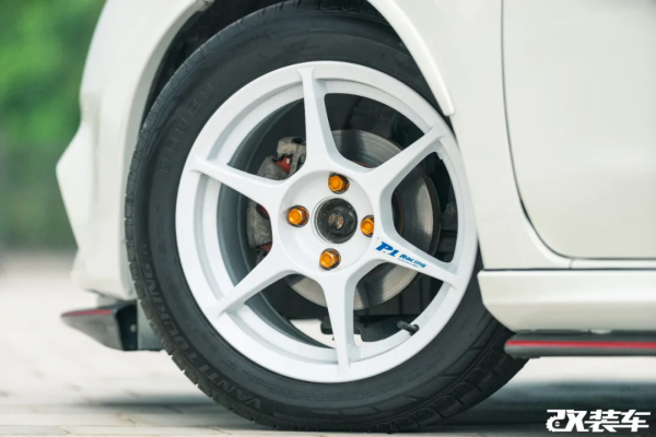 全國僅此一輛戰神GT-R的小表弟，沒想到nismo還有買菜功能