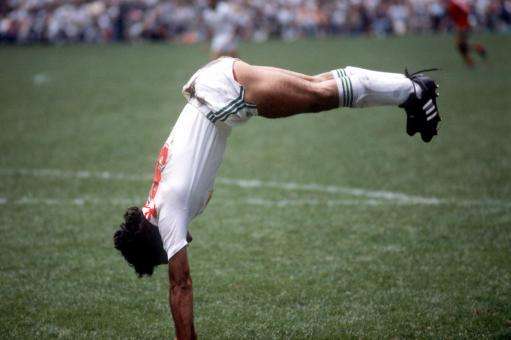 “青蛙王子”與“花蝴蝶”:中北美霸主墨西哥足球歷史最佳11人 “青蛙王子”與“花蝴蝶”:中北美霸主墨西哥足球歷史最佳11人