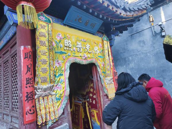 理想總是被現實打敗