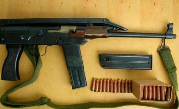 20萬把79微衝玩跨界，服役超過40年，何時才能退出裝備序列？