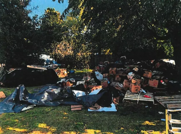 “沒眼看！”列治文華裔的房子因為太磕磣 被鄰居舉報了13年……