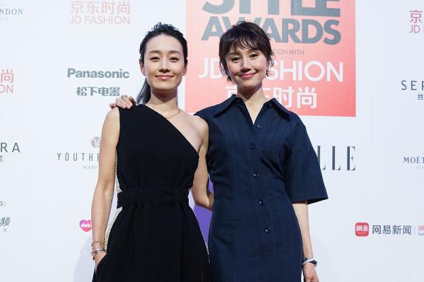 短髮袁泉配長髮馬伊琍，畫面不要太和諧，兩人優雅恬靜女人味十足