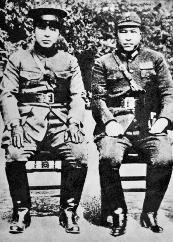 1938年，在活捉過蔣介石的劉桂五追悼會上，老蔣送輓聯：思猛士