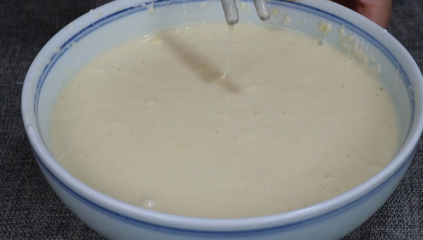 自從學會雞蛋餅這做法，我家再也不買早餐，幾分鐘搞定，營養美味