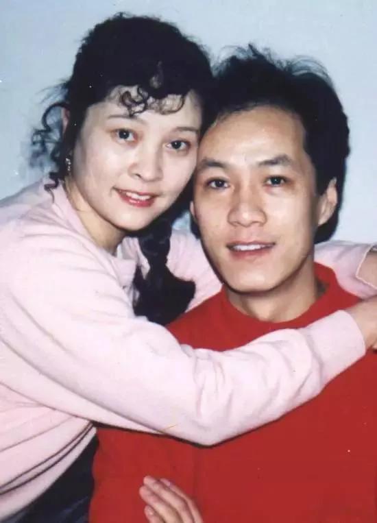 圖她美、圖她風韻猶存?這5位“嫁”給“阿姨”的男星到底圖啥? 圖她美、圖她風韻猶存?這5位“嫁”給“阿姨”的男星到底圖啥?