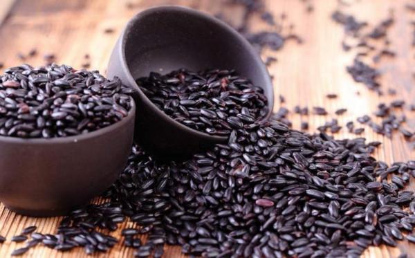 它是助眠米、護肝米、補血米……每天一把加到米飯裡,好處特別多 它是助眠米、護肝米、補血米……每天一把加到米飯裡,好處特別多