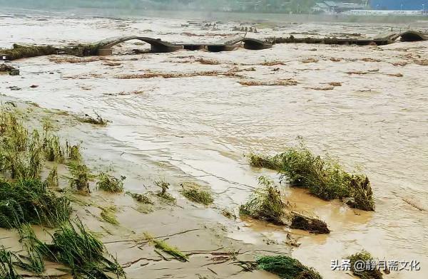 民間故事:笨秀才住破廟,被道士開膛換心,出仕為官卻慘被捶死 民間故事:笨秀才住破廟,被道士開膛換心,出仕為官卻慘被捶死
