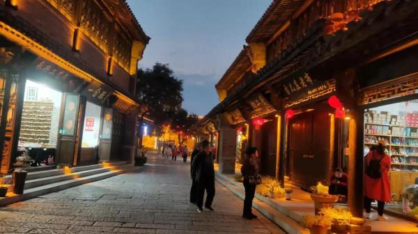 美輪美奐的臺兒莊古城夜景（4）