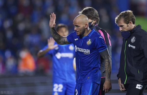 0-3,輸球輸人!西甲1.57億黑馬徹底墮落,11場0勝穩居倒數第一名 0-3,輸球輸人!西甲1.57億黑馬徹底墮落,11場0勝穩居倒數第一名