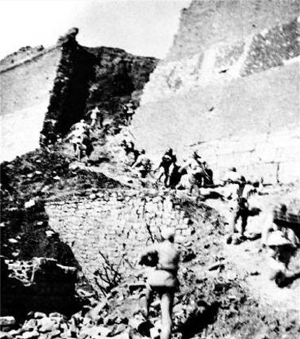 杜聿明晚年回憶：淮海戰役的失敗，蔣介石要負主要責任