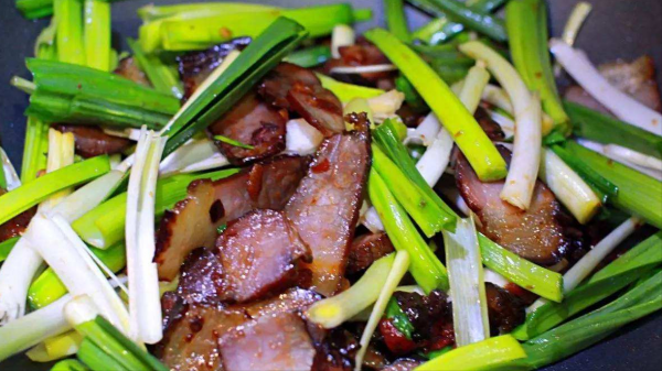 2022年夜飯選單出爐，5葷3素2涼上一桌，照著做，端上桌年味十足