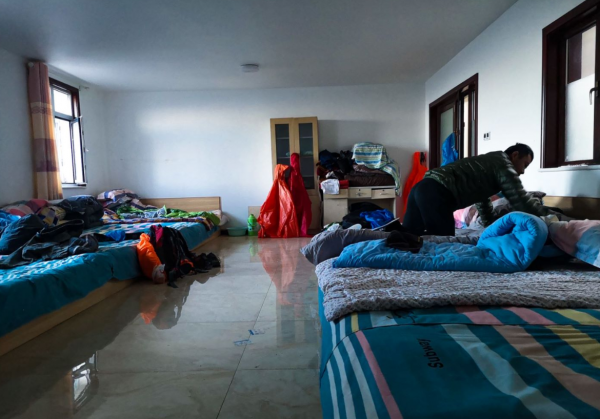 徒步五臺山，大霧中前行，風雲變幻，有計劃去的帶好裝備