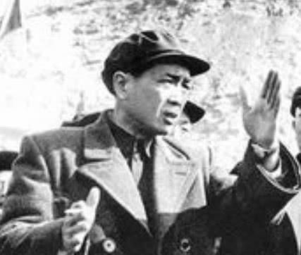 國軍殘殺游擊隊500人，將首長懷孕妻子活埋，解放後兇手病死監獄