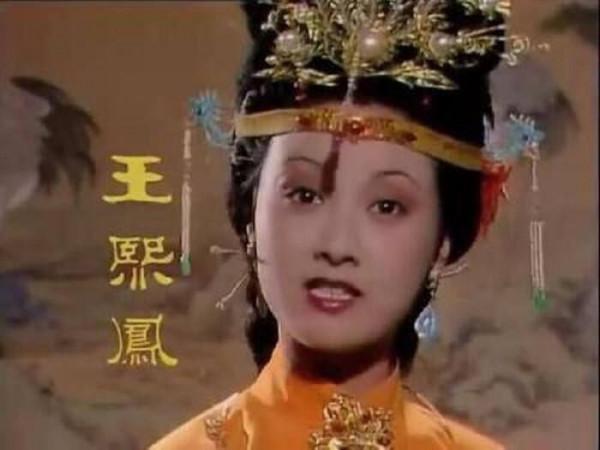 俗話說:“鷹鉤鼻子三角眼,不是自己要躲遠”,何意?有無道理? 俗話說:“鷹鉤鼻子三角眼,不是自己要躲遠”,何意?有無道理?