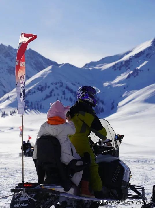 2022，一起去那拉提看雪雕吧