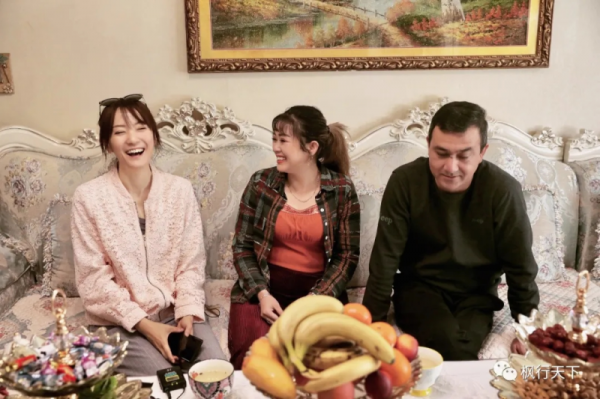 香港媒體人秦楓眼中的“新疆密碼”:穩定保證了發展,發展改善了生存 香港媒體人秦楓眼中的“新疆密碼”:穩定保證了發展,發展改善了生存