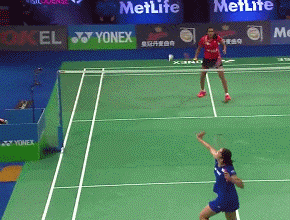 羽毛球正手劈對角線，讓你穩中求勝