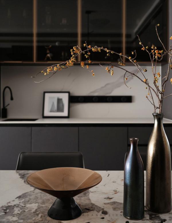 重新打磨130㎡精裝房,「黃金比例」分塊電視背景,淡雅細膩 重新打磨130㎡精裝房,「黃金比例」分塊電視背景,淡雅細膩