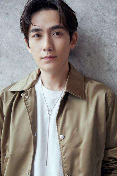 總感覺朱一龍神似一個人，終於找到了，眉眼也太像了