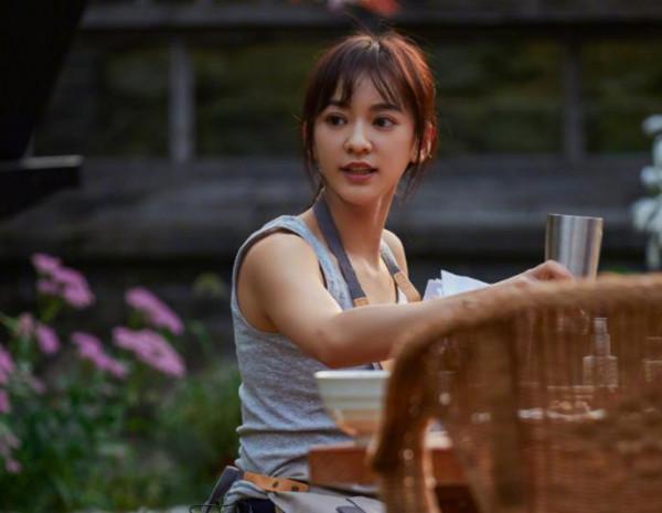 論“少女感”只服這8位，有的靈動自然，有的只會抿嘴瞪眼